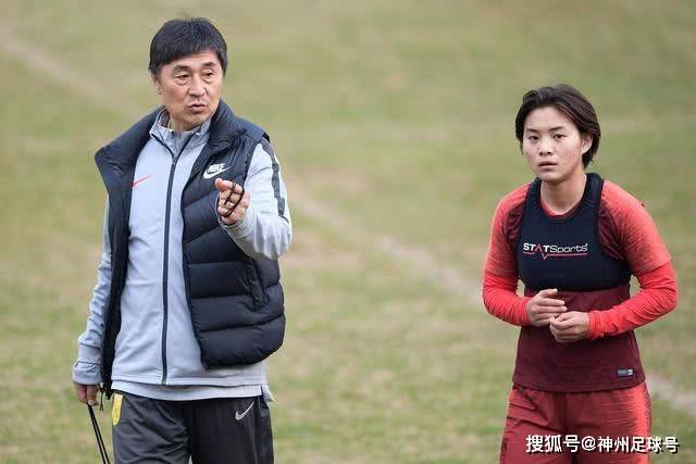 90后选手逆袭夺冠，杰克琼斯战胜塞尔比获得英公开赛冠军